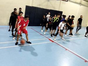 Agar Sehat, Penghuni Panti Asuhan Pondok Kasih Agape Bermain Basket