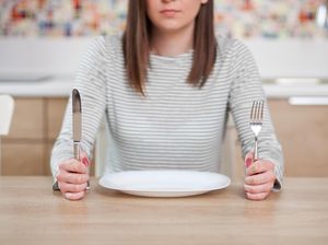 4 Cara Mindful Eating Menurut Pakar Biar Nggak Lapar Melulu 4 Cara Mindful Eating Menurut Pakar Biar Nggak Lapar Melulu