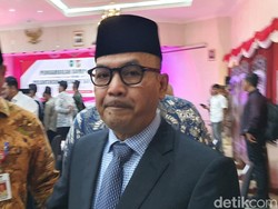 Dicopot karena Tak Netral, Eks Pj Bupati Kampar Akui Keluarganya Caleg
