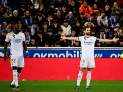 Nacho Dikartu Merah, Bek Tengah Madrid Sisa Satu!