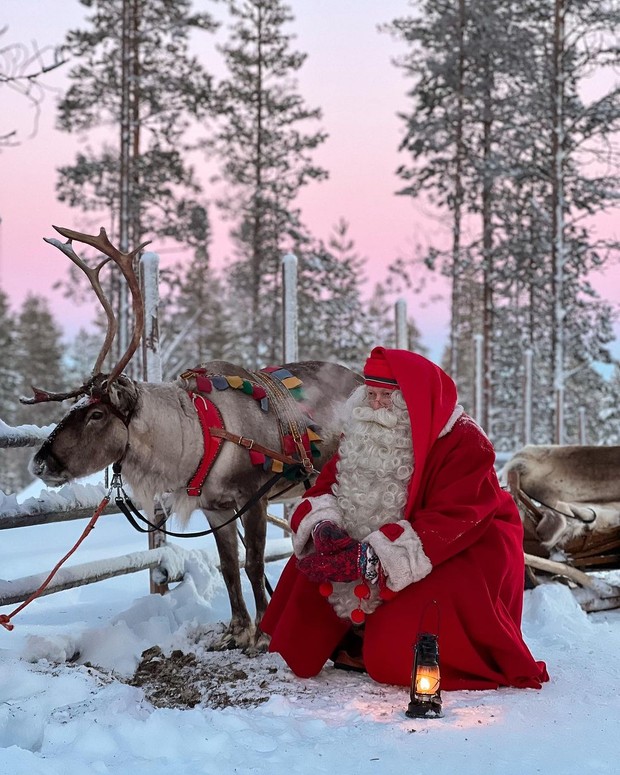 Foto: instagram.com/ ilustrasi santa claus dan rusa kutub