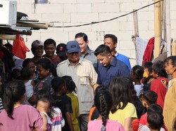 Pulang Kerja, Prabowo Blusukan-Serap Aspirasi Warga Kampung Empang Jakut