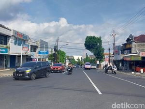 One Way Solusi Hadapi Kemacetan Saat Libur Nataru di Kota Batu One Way Solusi Hadapi Kemacetan Saat Libur Nataru di Kota Batu