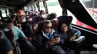 Jelang Libur Nataru, Terminal Pulo Gebang Ramai Pemudik