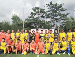 Kaesang Main Sepakbola Bareng Tim Legend PS Barito Putera, Cetak 2 Gol