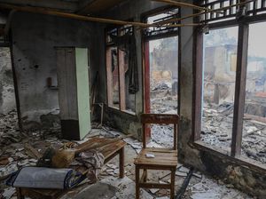 Kampung Terdampak Bendungan Karian Dibakar dan Dirobohkan