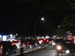 Jalan Perintis Kemerdekaan Daya Makassar Macet Parah 1,5 Km Malam Ini