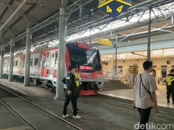 KAI Commuter Tambah Perjalanan KRL Jogja-Solo Selama Libur Nataru