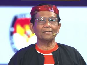 Mahfud Md Soroti Karangan Bunga Dukungan ke TNI di Yonif 408 Boyolali