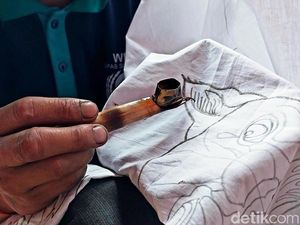 Kenapa Batik Tulis Lebih Mahal dari Jenis Batik Lainnya? Ternyata Ini Alasannya Kenapa Batik Tulis Lebih Mahal dari Jenis Batik Lainnya? Ternyata Ini Alasannya