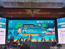 Ortu Kena Covid, Sandiaga Imbau Masyarakat Tertib Masker