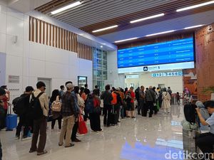 Long Weekend, Warga Pilih Naik Whoosh demi Hindari Macet ke Bandung