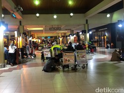 Penutupan Bandara Minangkabau Akibat Erupsi Gunung Marapi Diperpanjang