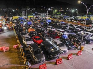 Jelang Libur Nataru, Penyeberangan Pelabuhan Merak Mulai Padat