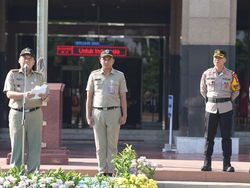 326 Personel Gabungan Siaga Amankan Perayaan Natal-Tahun Baru di Jakbar