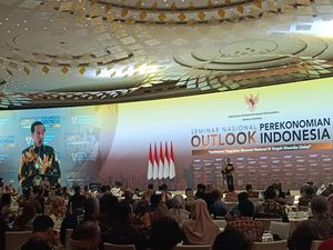 Ekonomi RI Masih Sehat di 2024, Jokowi: Tetap Eling Lan Waspada! Ekonomi RI Masih Sehat di 2024, Jokowi: Tetap Eling Lan Waspada!