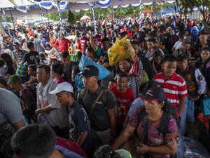 Ratusan Warga Batam Ikut Mudik Natal Gratis Naik Kapal