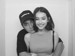 Ditanya soal Nikah dengan Sandrinna Michelle, Junior Roberts Malah Menghindar Ditanya soal Nikah dengan Sandrinna Michelle, Junior Roberts Malah Menghindar