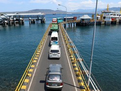 Penampakan Antrean Kendaraan di Pelabuhan Ketapang Jelang Nataru
