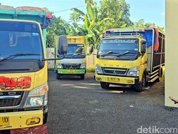 Diduga Ilegal, 8 Truk Pengangkut Pasir Besi di Sukabumi Diamankan