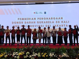 559 Pendonor Darah Sukarela Terima Penghargaan 559 Pendonor Darah Sukarela Terima Penghargaan