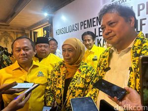 Airlangga Beri Sinyal Golkar Siapkan Sarmuji Jadi Cawagub Khofifah