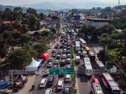Polisi: 28 Ribu Kendaraan Menuju Kawasan Puncak Hari Ini