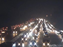 Kondisi Terkini di Tol Cikampek: Padat di Kedua Arah