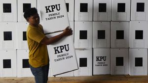 Melihat Perakitan Kotak Suara di KPU Bandar Lampung
