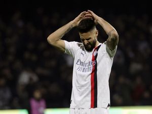 Salernitana Vs Milan: Rossoneri Ditahan 2-2 Salernitana Vs Milan: Rossoneri Ditahan 2-2