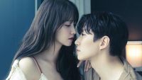 10 Photoshoot Couple Drakor 2023, Yoona & Lee Junho Bikin Baper Pose Mesra