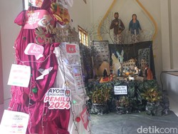 Wow, Ada Pohon Natal Sukseskan Pemilu di Gereja Santo Thomas Lagan Jambi