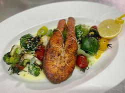Resep Festive Season Salmon, Sajian Utama untuk Makan Malam Natal Resep Festive Season Salmon, Sajian Utama untuk Makan Malam Natal