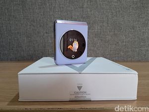 Review Tecno Phantom V Flip 5G, Ponsel Lipat Terjangkau Harga Rp 8 Jutaan Review Tecno Phantom V Flip 5G, Ponsel Lipat Terjangkau Harga Rp 8 Jutaan