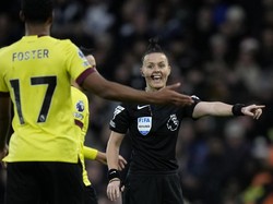 Rebecca Welch dan Sejarah Wasit Perempuan di Premier League
