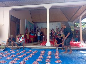 Natal Bernuansa Bali, GKPB Tirta Empul Kerobokan Punya Tradisi Nampah Babi Natal Bernuansa Bali, GKPB Tirta Empul Kerobokan Punya Tradisi Nampah Babi