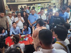 Ngopi Bareng Warga di Manado, Gibran Ditanya Program Khusus Buat Freelancer