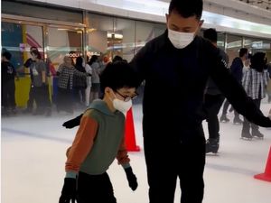 Harga Main di Ice Skating Taman Anggrek, Lengkap dengan Fasilitas dan Jam Buka Harga Main di Ice Skating Taman Anggrek, Lengkap dengan Fasilitas dan Jam Buka