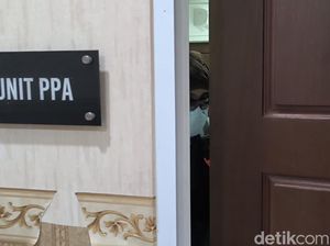 Sederet Fakta Kiai Gresik Cabuli Santriwati Modus Minta Pijat-Bacakan Kitab