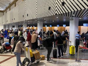 Puncak Arus Balik Bandara Juanda, 23 Ribu Penumpang Tinggalkan Surabaya Puncak Arus Balik Bandara Juanda, 23 Ribu Penumpang Tinggalkan Surabaya