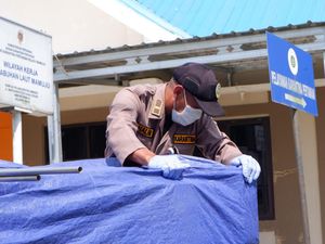 Petugas Karantina Sulbar Gagalkan Penyelundupan 2 Ton Daging Anjing Petugas Karantina Sulbar Gagalkan Penyelundupan 2 Ton Daging Anjing