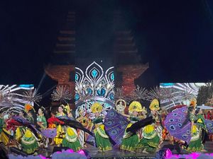 Potret Temu Karya SMK Seni Se-Indonesia Nyalakan Langit Pasuruan