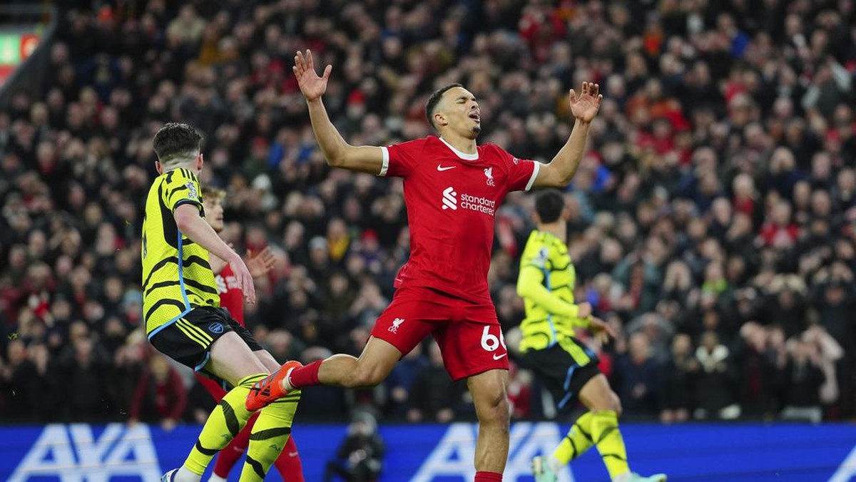 Link live streaming Piala FA antara Arsenal vs Liverpool. (Foto: AP/Jon Super)