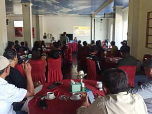 15 Ribu Warga Banyuwangi akan bertemu Presiden Jokowi Dapat Program TORA 15 Ribu Warga Banyuwangi akan bertemu Presiden Jokowi Dapat Program TORA