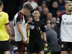 Momen Bersejarah! Rebecca Welch Wasiti Laga Fulham Vs Burnley