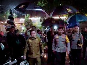 Gubernur Jambi Pantau Misa Natal Saat Hujan Lebat, Pastikan Aman-Damai
