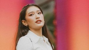 Ultah ke-21, Amanda Caesa Tak Masalah Masih Dikuntit Parto Patrio
