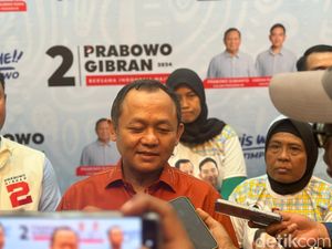 Sarmuji Sindir Paslon 01-03 Gabung Prabowo-Gibran agar Tak Perlu 2 Putaran Sarmuji Sindir Paslon 01-03 Gabung Prabowo-Gibran agar Tak Perlu 2 Putaran