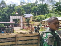 Anggota OPM Penyerang Koramil-Bakar Ekskavator di Maybrat Serahkan Diri