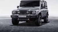 Tampang Mobil Tiruan Land Rover Defender, Merek yang Dimiliki Bos Baru MU